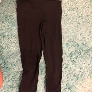 Wunder Under Lululemon leggings.